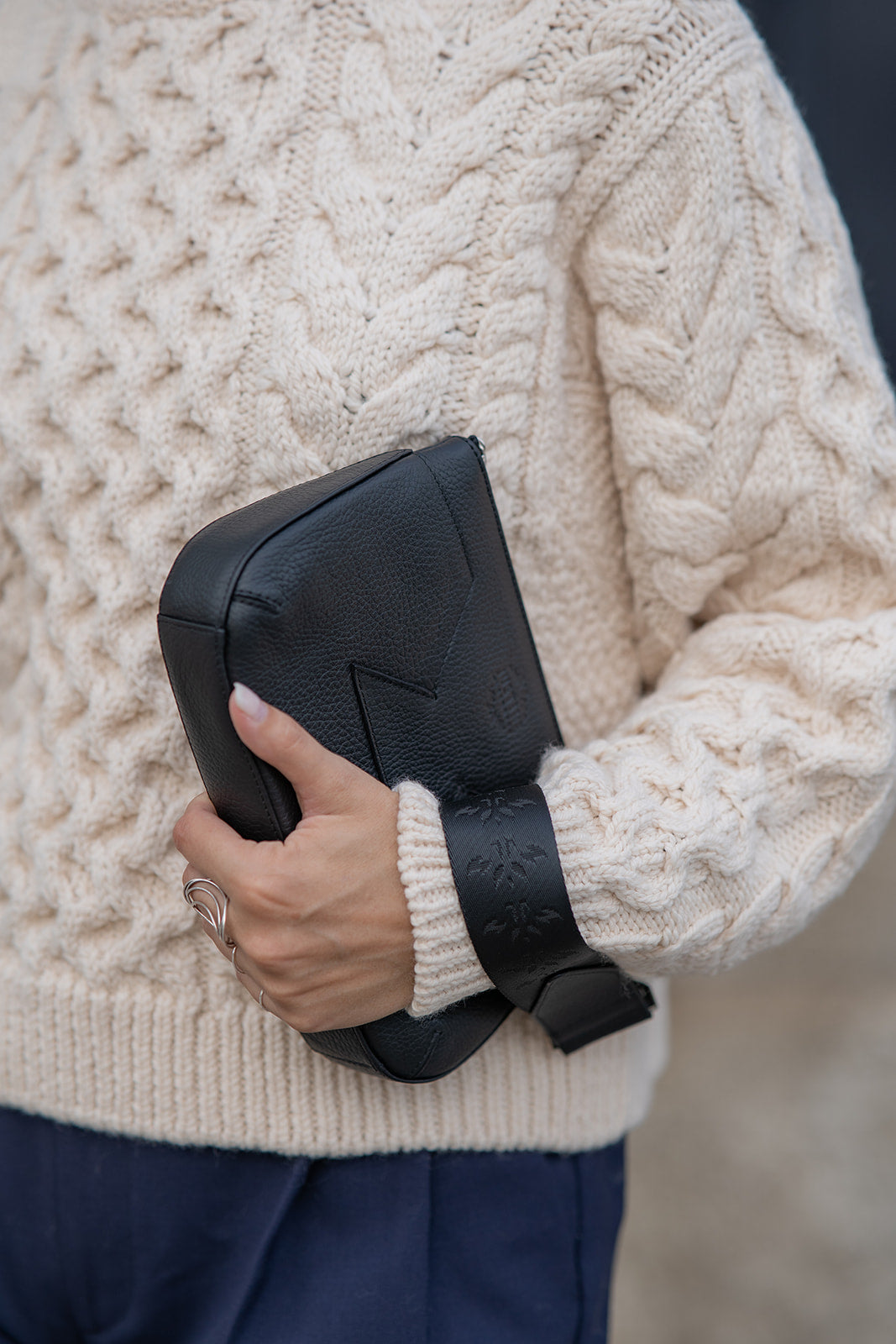 JL clutch bag leather - Caviar black