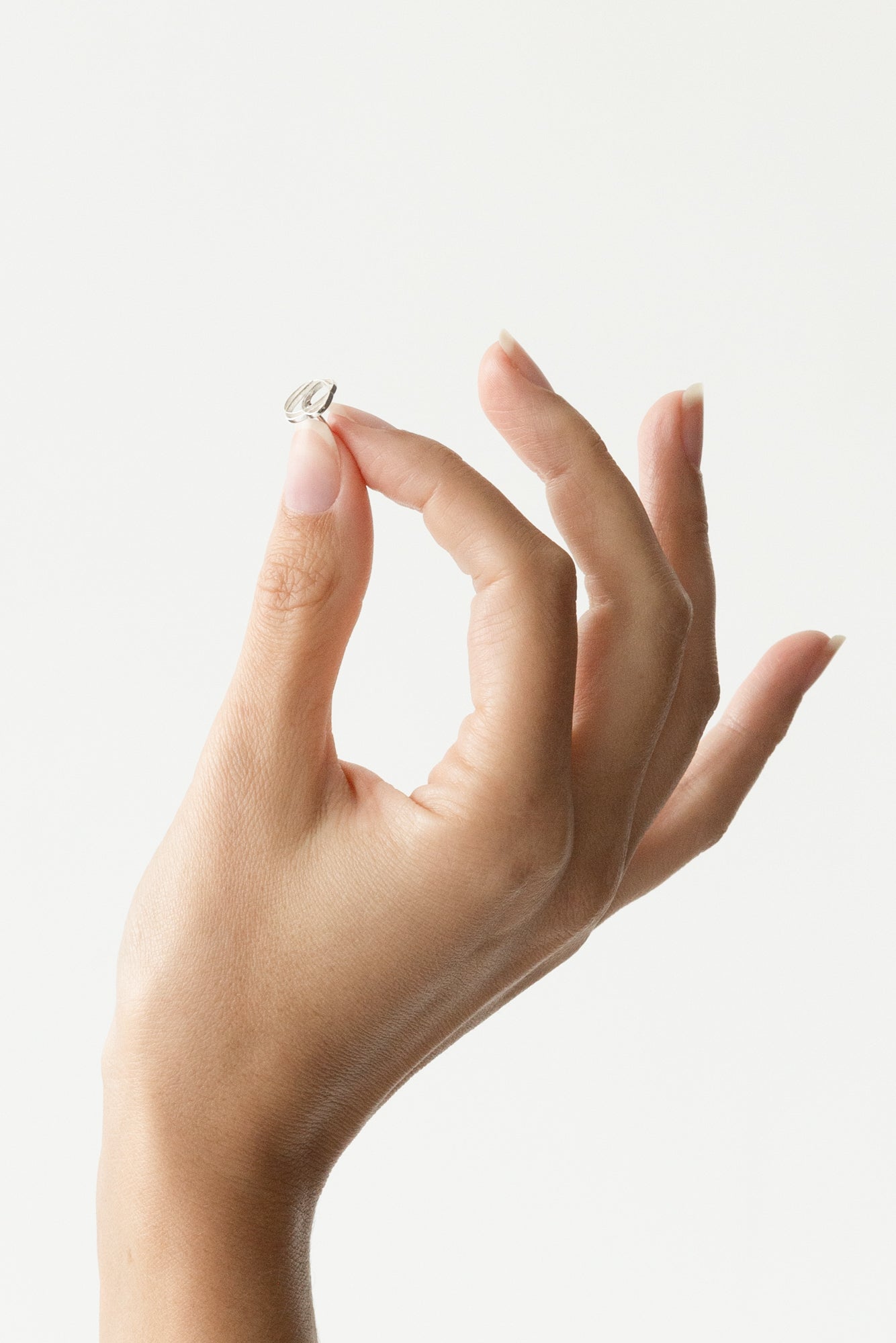 Swirl stud earrings